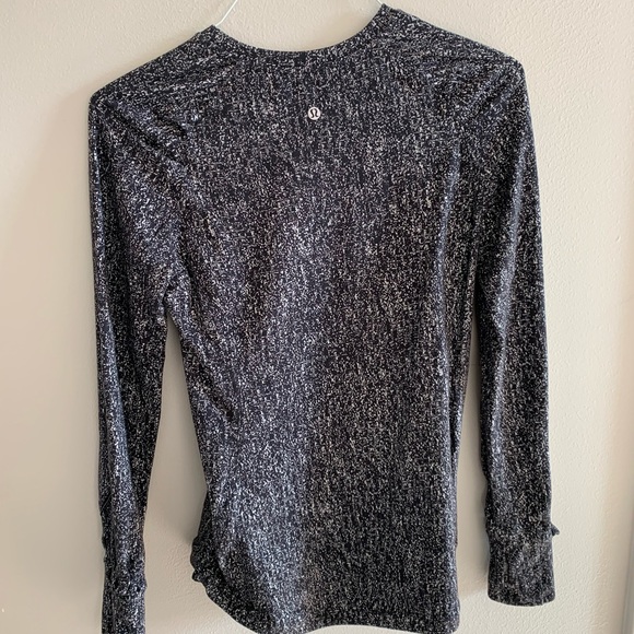 Lululemon Long Sleeve - Picture 3 of 5